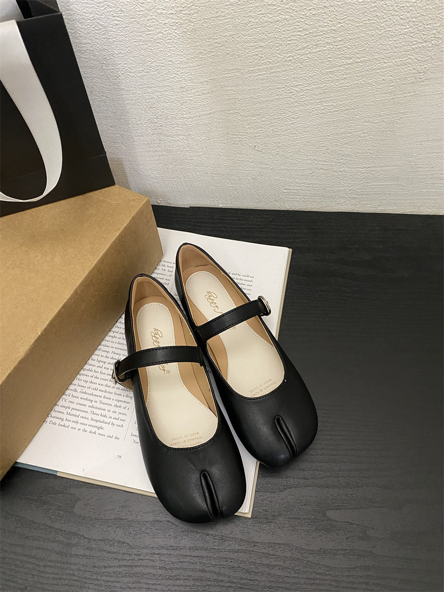 French Flat White Split Toe Mary Jane Single Shoe For Women