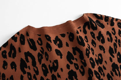 Camisa holgada con manga de murciélago y cuello fuera del hombro Suéter con estampado de leopardo de industria pesada de jacquard