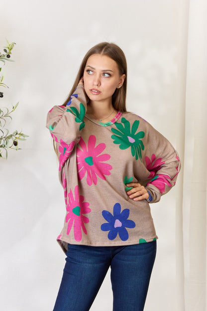 Hopely Top floral de manga larga con cuello en V de tamaño completo