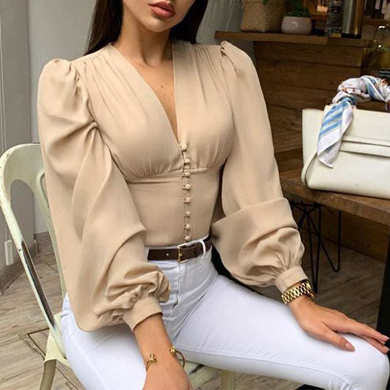 Camisa de mujer de raso con cuello alto