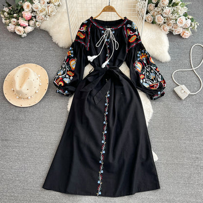 Retro Lantern Long Sleeve Embroidered Round Neck Dress