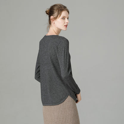 Round neck cashmere sweater