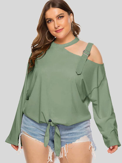 Top anudado con hombros descubiertos y talla grande