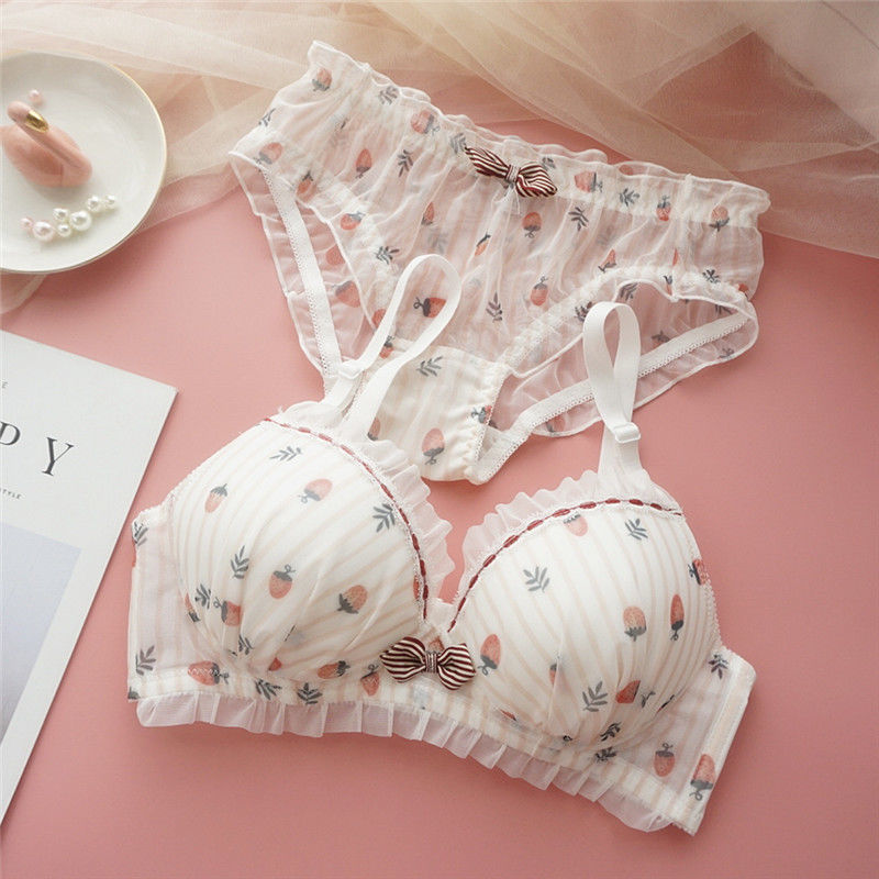 Japanese Style Sweet And Cute No Steel Ring Bra Set