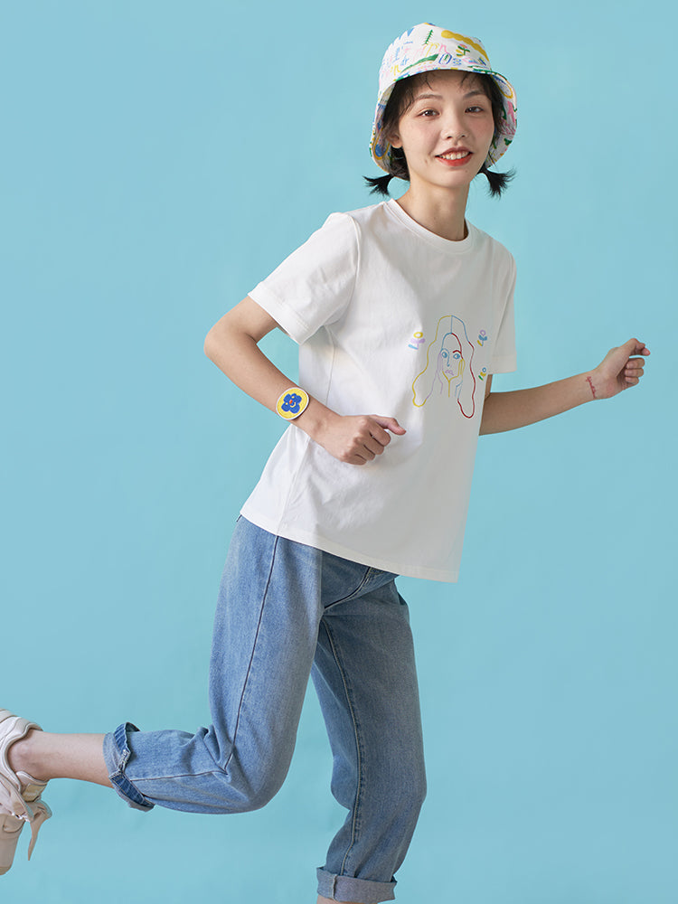 T-shirt ample fille mignonne