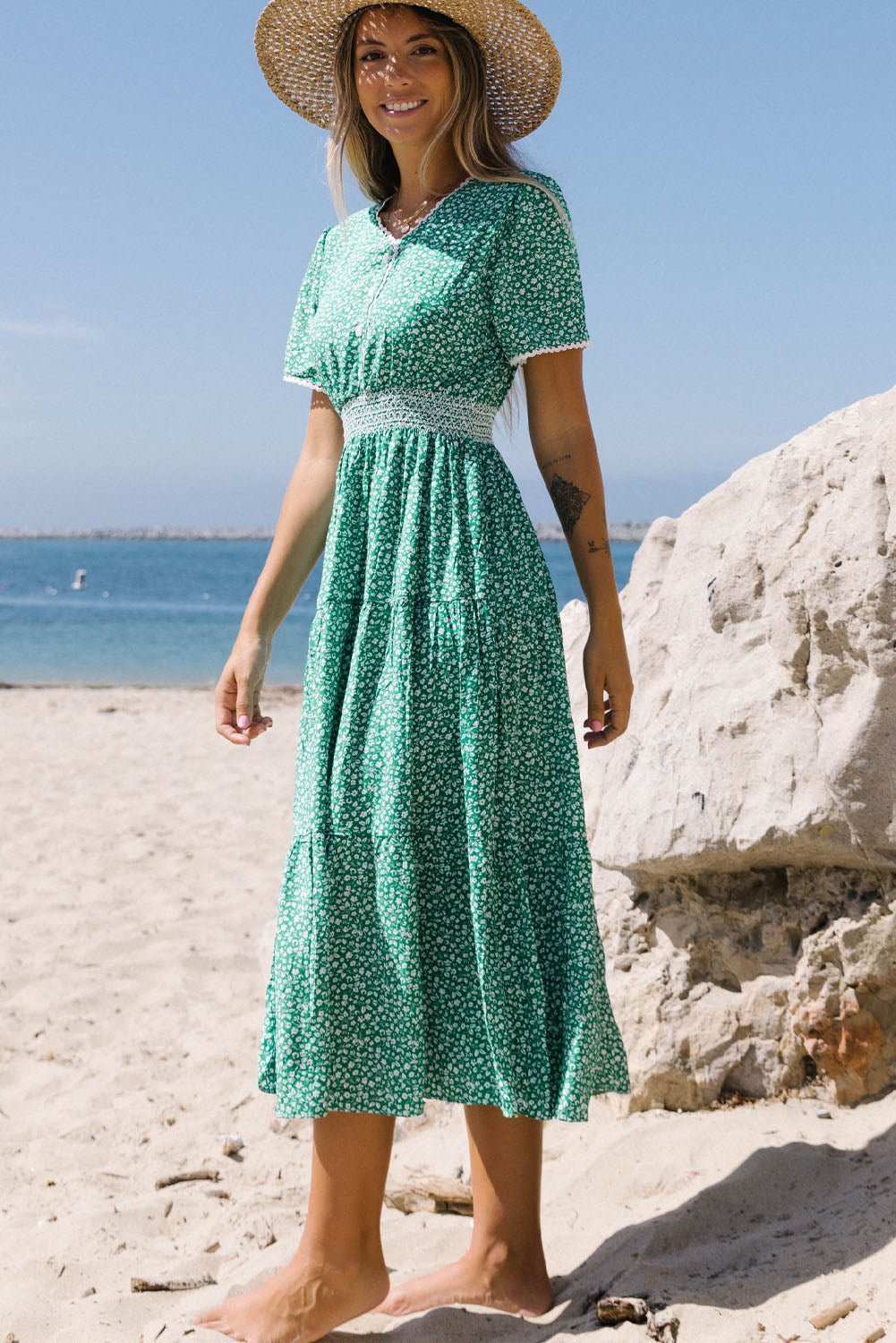 Robe midi évasée taille haute en dentelle à imprimé floral vert