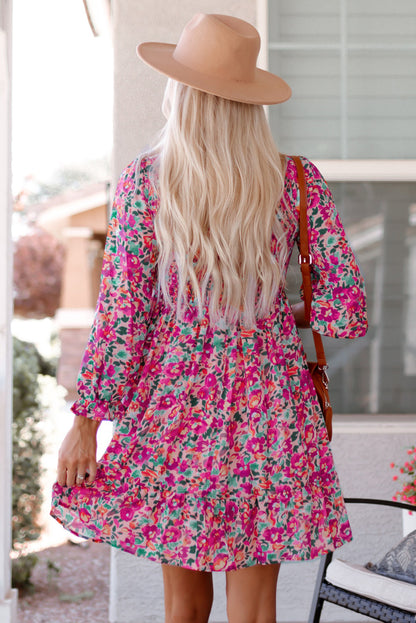 Vestido floral con mangas abullonadas y cuello en V fruncido morado