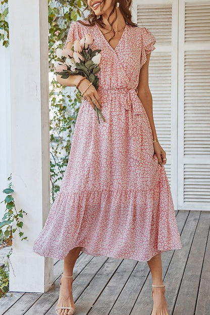 Vestido largo escalonado con manga con volantes y sobrepelliz de leopardo rosa