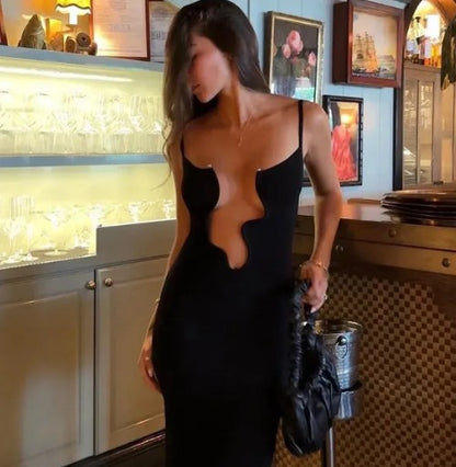 Vestido con tirantes ondulados a la moda para mujer