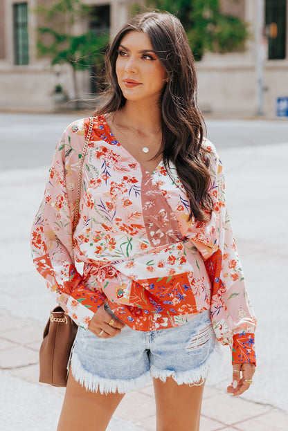 Blusa con sobrepelliz y cinturón floral