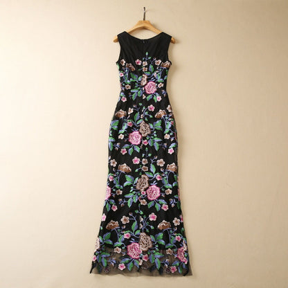 Vestido de malla floral con bordado exquisito