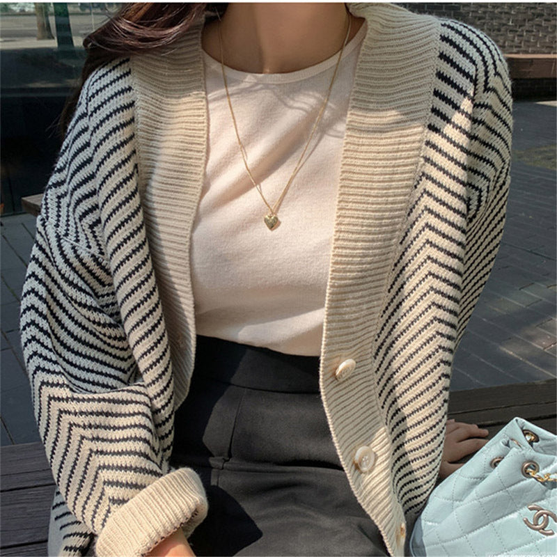 Lazy style loose knit sweater