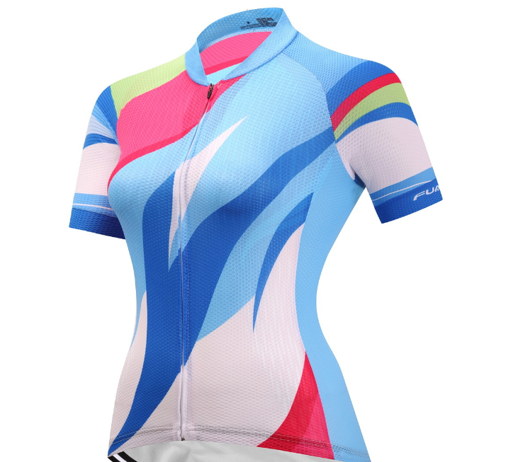 Ropa de ciclismo que capilariza el sudor y de secado rápido.