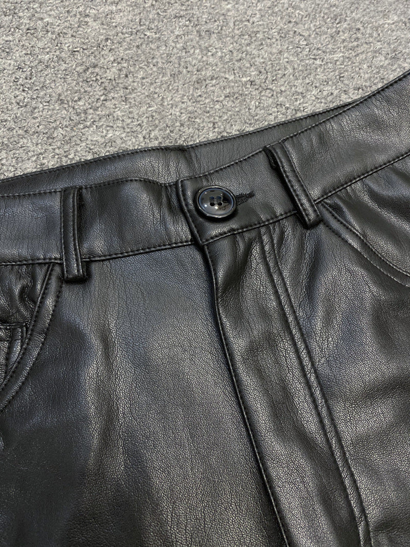 Women's Casual Niche Leisure Commute Leather High Waist Straight Shorts