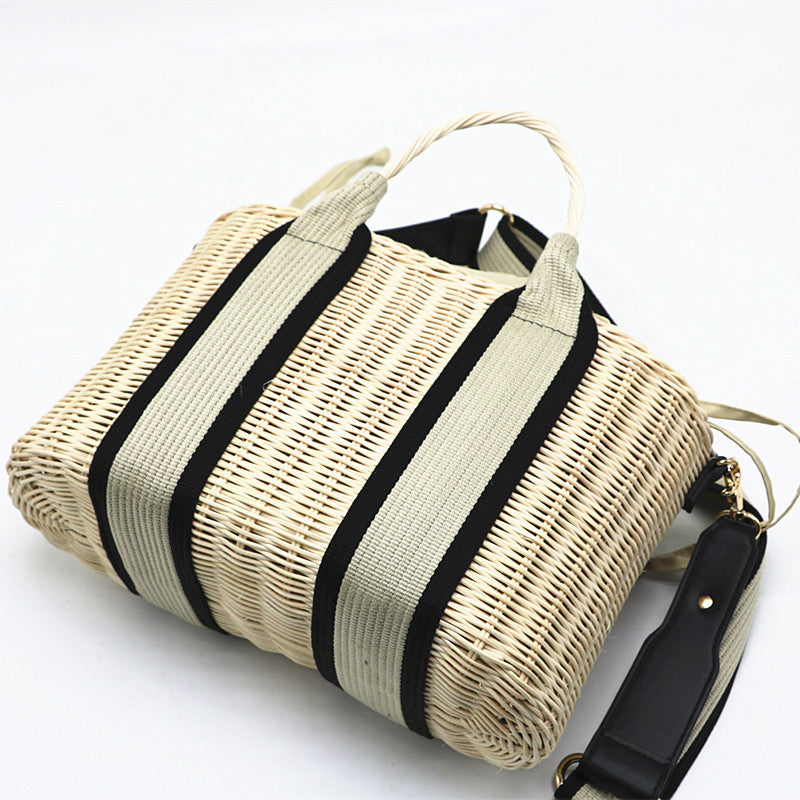 Rattan Woven One-shoulder Messenger Bag