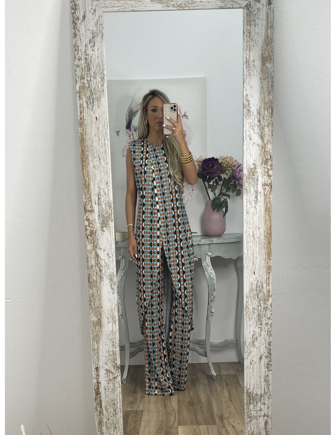 Printed Round Neck Sleeveless Trousers Suit