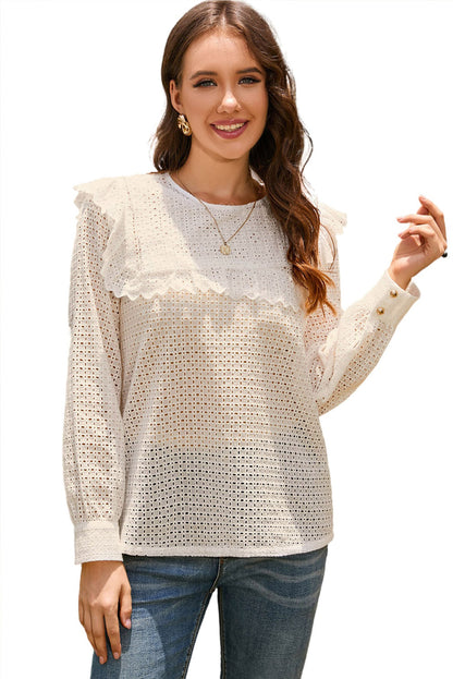 Blusa con ojales y cuello redondo con volantes de Double Take