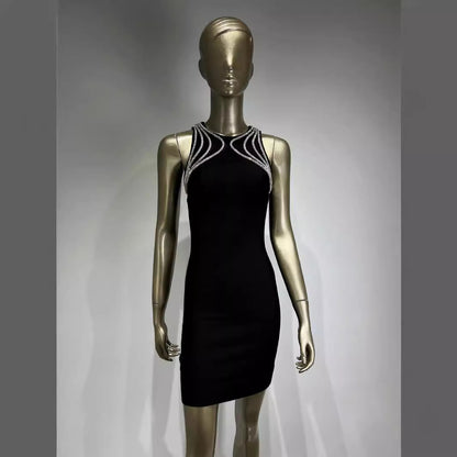 Vestido ajustado con cadena de perforación sin mangas y cuello redondo para mujer