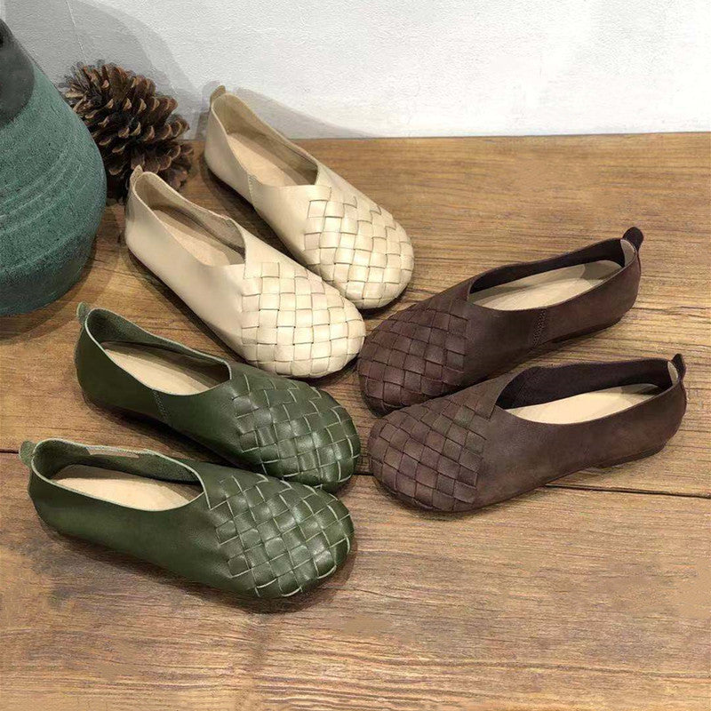 Zapatos retro de mujer tejidos de piel de vaca suave con punta redonda y suela plana