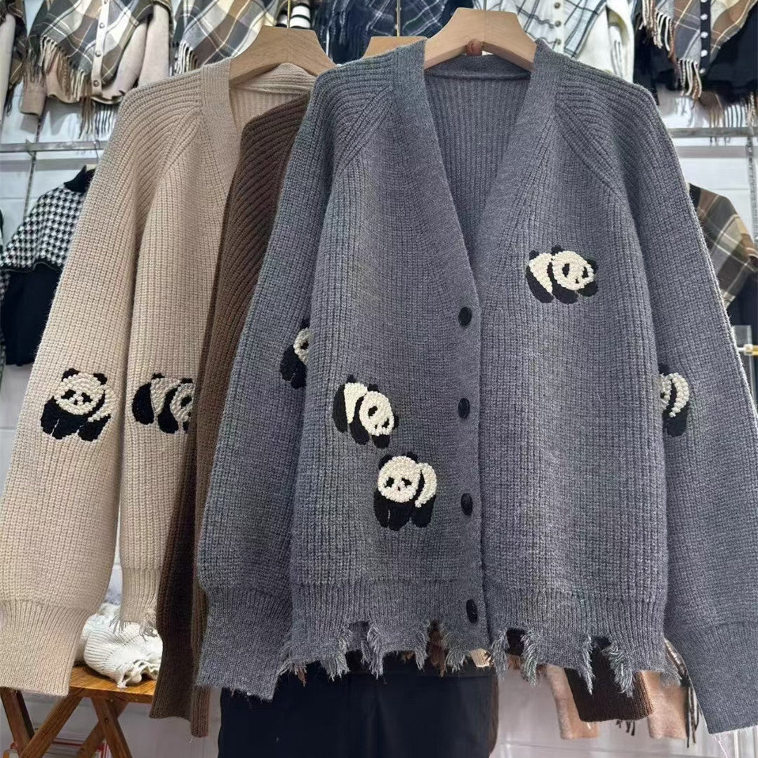 Style lâche et paresseux de pull de cardigan brodé par panda d'industrie lourde