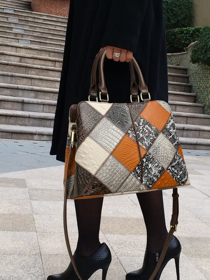 Bolso de hombro de mujer con diseño de patchwork y colores en contraste