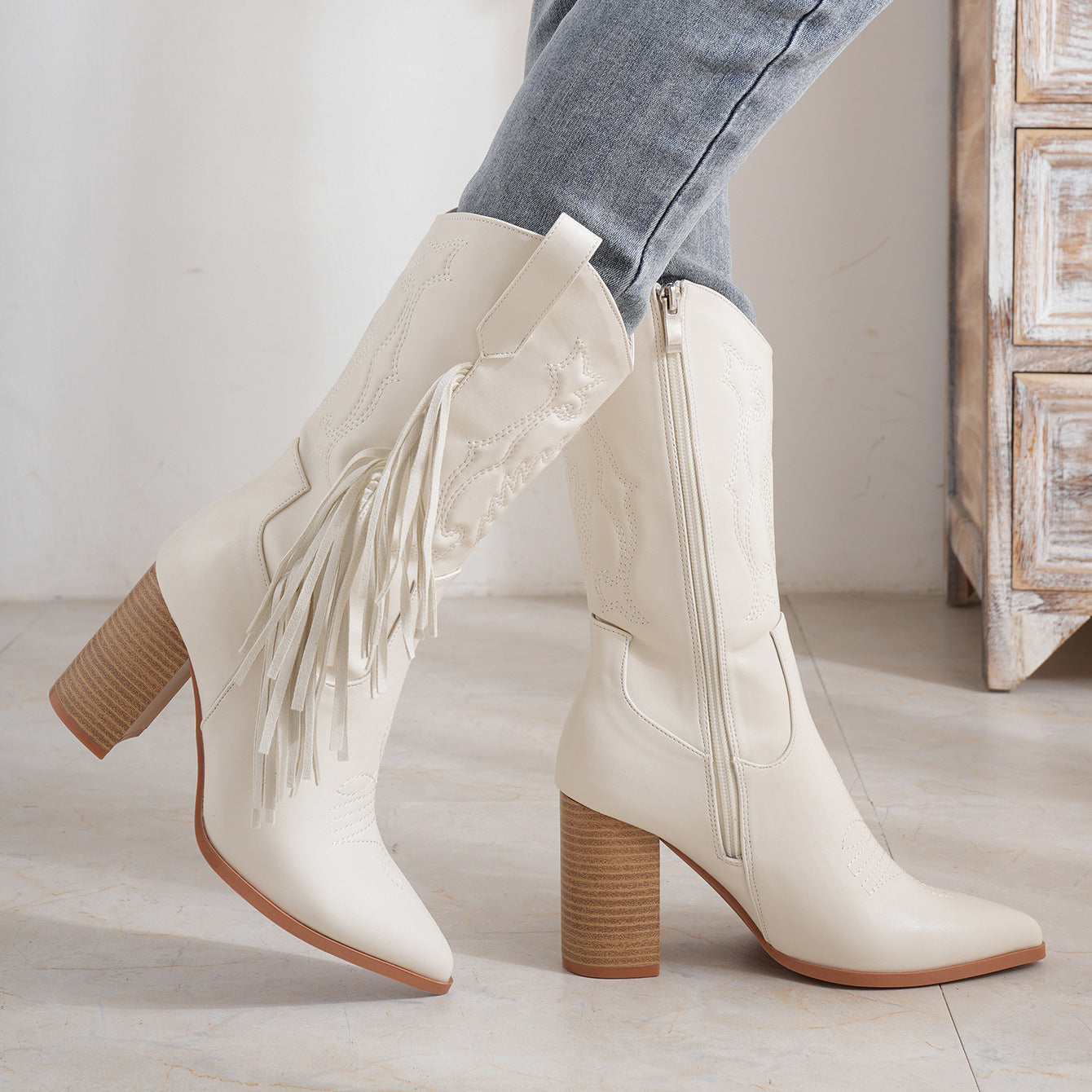 Embroidered Tassel White New Western Cowboy Boot