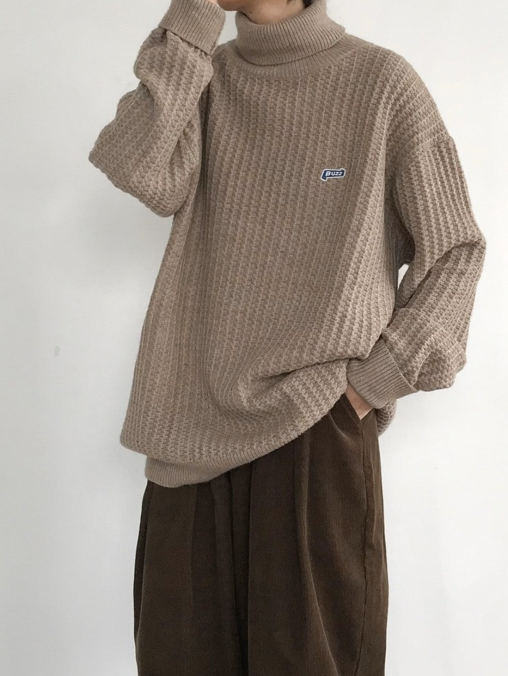 Pull à col roulé de couleur caramel rétro pour hommes et femmes