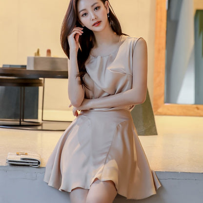 Round Neck Pleated Sleeveless Top Plus Side Swing A- Line Skirt Two-piece Set For Women