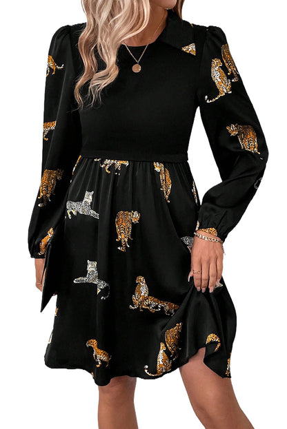 Vestido con vuelo de manga larga con estampado de leopardo vívido negro