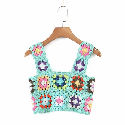 Knit Vest With Contrasting Colors On U Collar