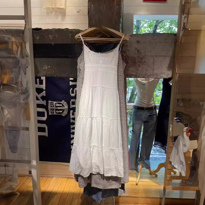 Vestido de tirantes finos de hada con cuello en V, blanco, ajustado, con tres botones y cintura ajustada