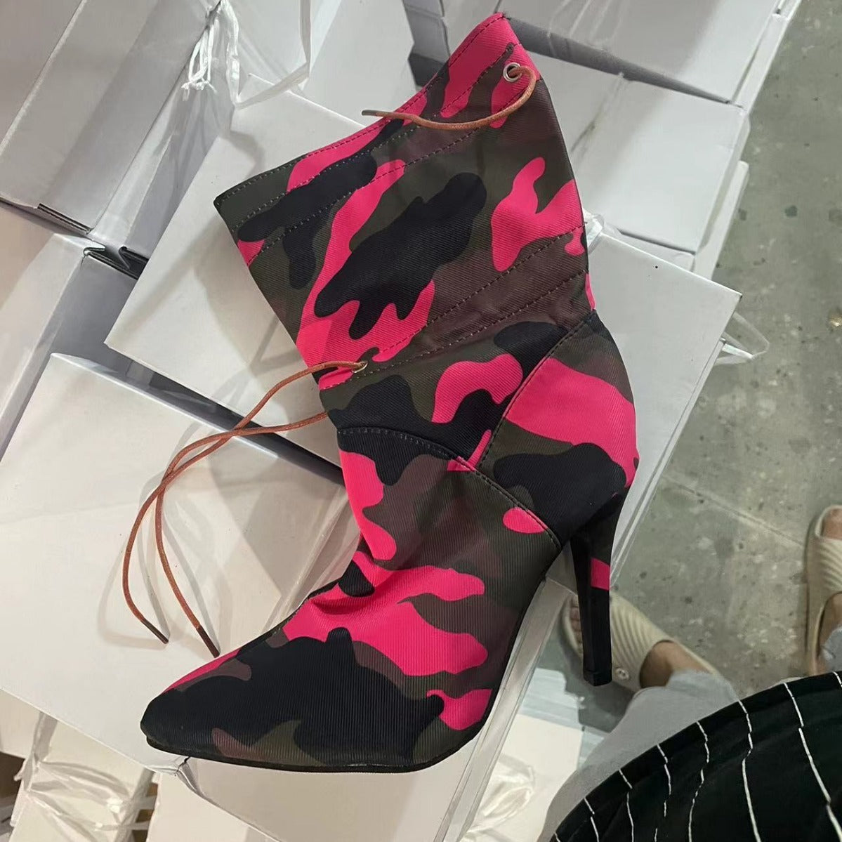 Botas de tacón alto con estampado de punta y talla grande para mujer