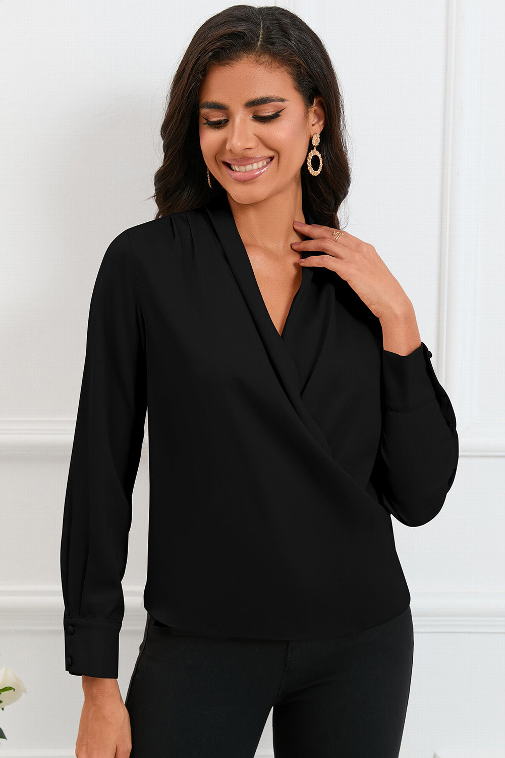 Blouse boutonnée à manches longues et col en V