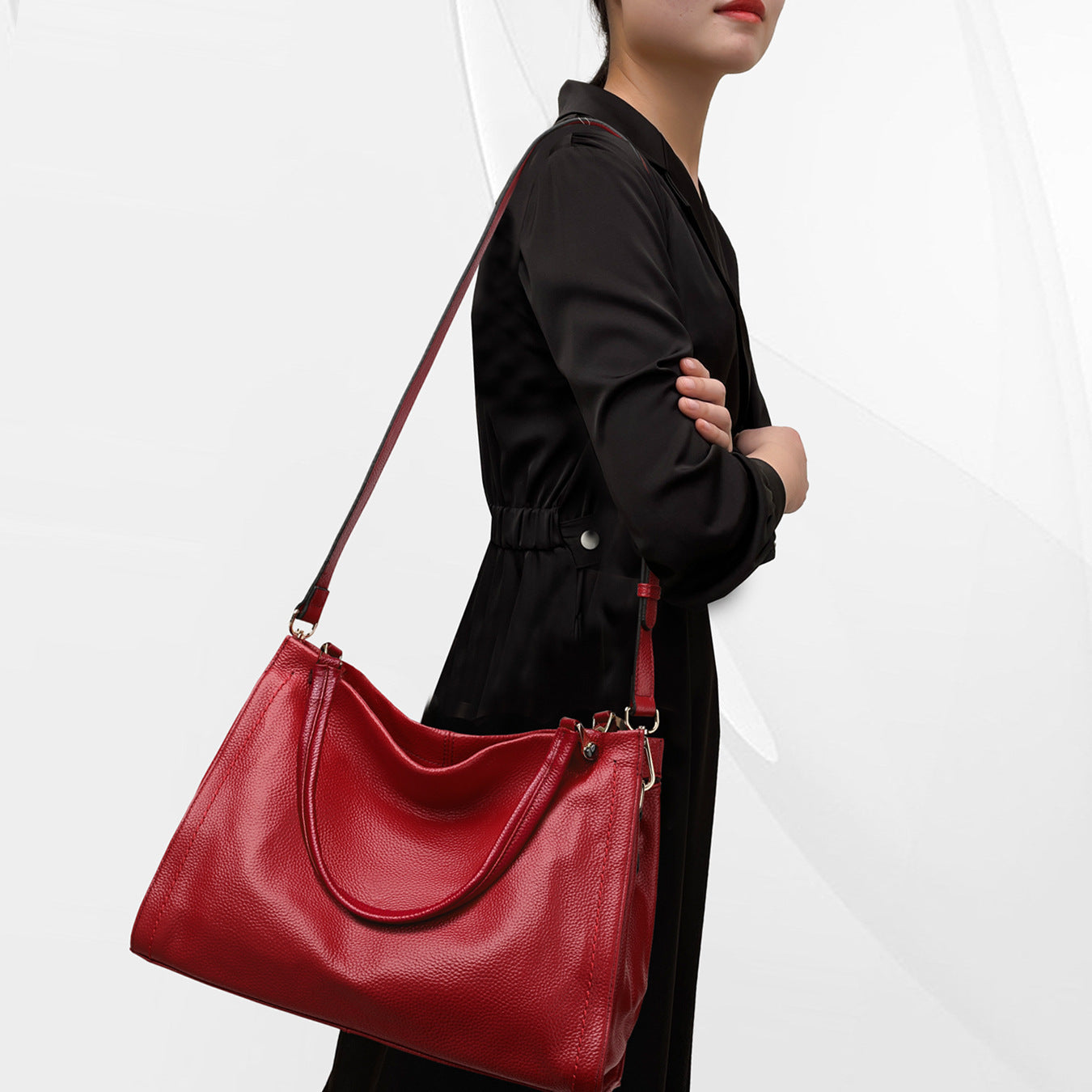 Women's Simple Cowhide Leather Single-shoulder Bag