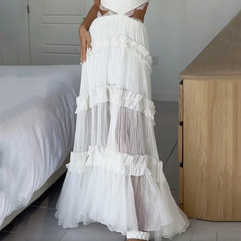 Vestido con abertura transparente y encaje con tirantes