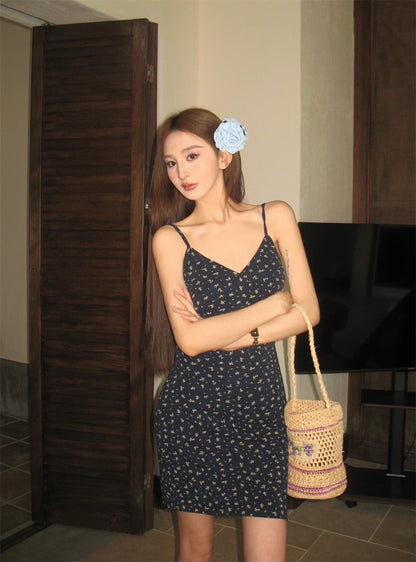 High-Grade Small Floral Strap Dress