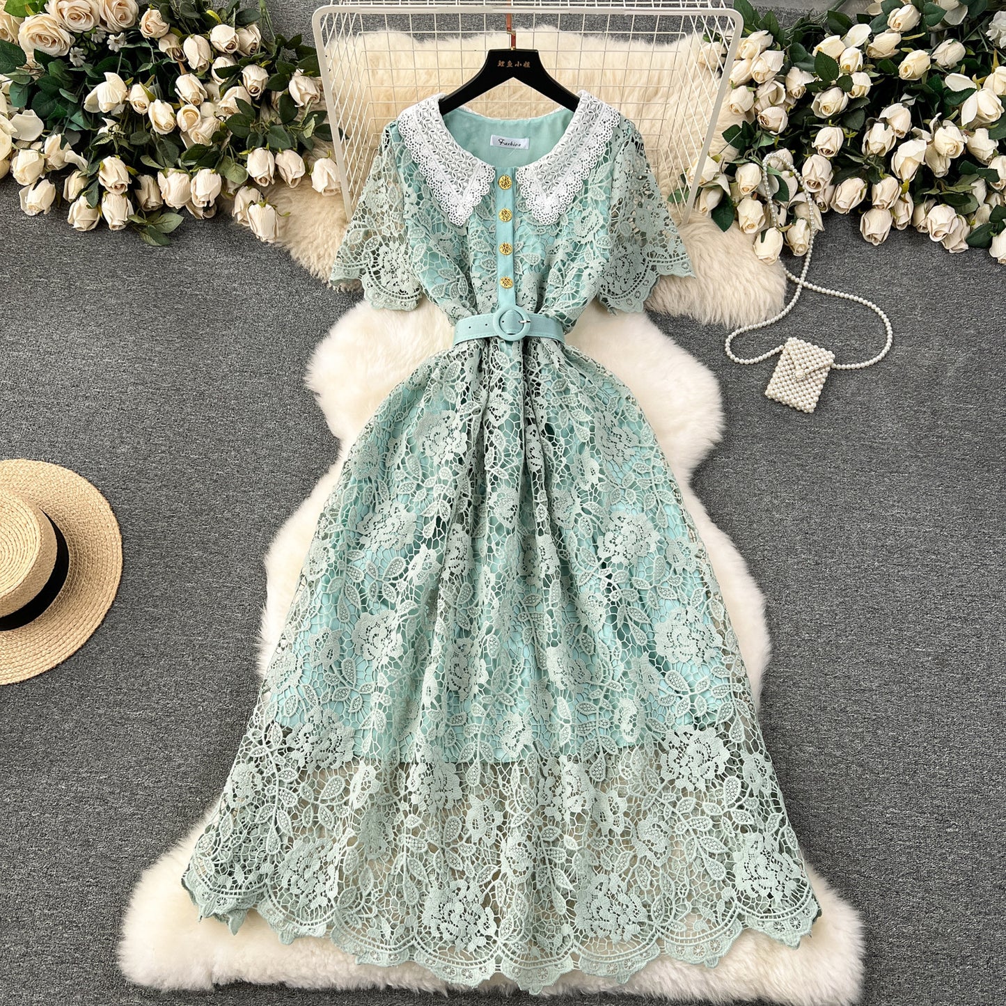 Sweet Contrast Color Doll Collar Breasted Slim-fit Mid-length Lace Dress