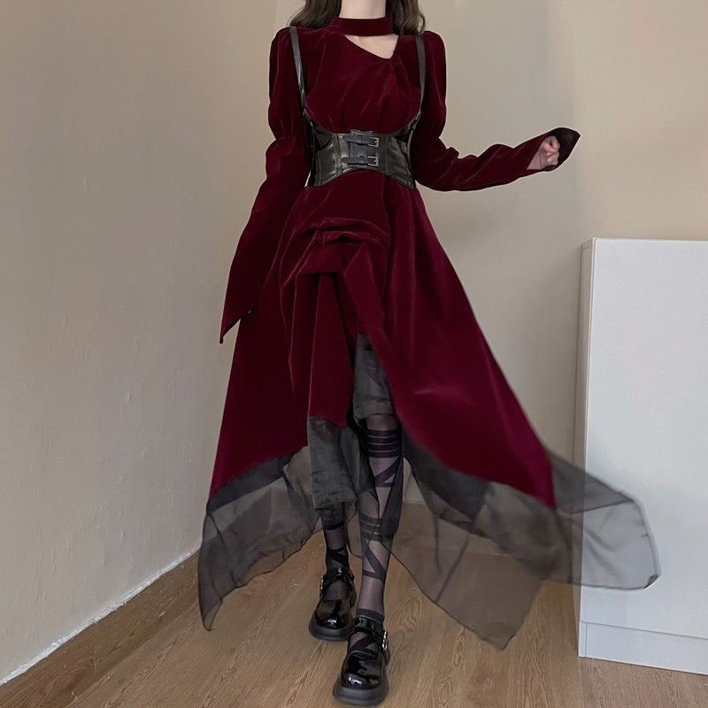 Robe taille haute en velours rouge rétro