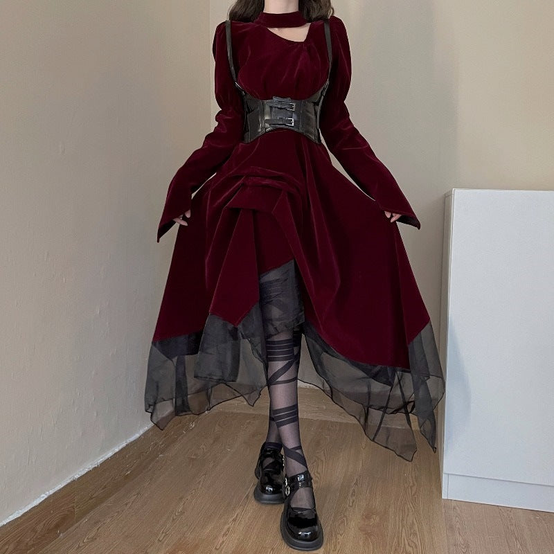 Robe taille haute en velours rouge rétro