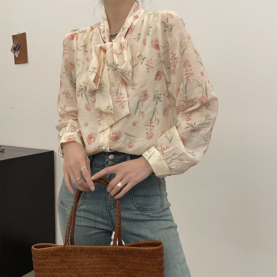 Women's Elegance Retro Niche Floral Shirt