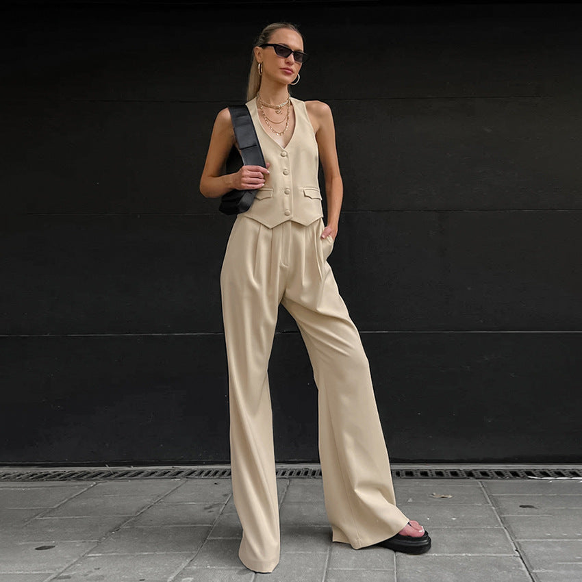 Conjunto de chaleco de dos piezas con cuello halter negro para mujer