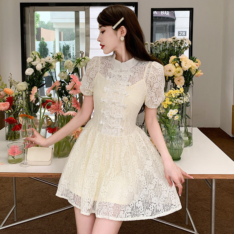 Robe courte à volants en dentelle pour femmes