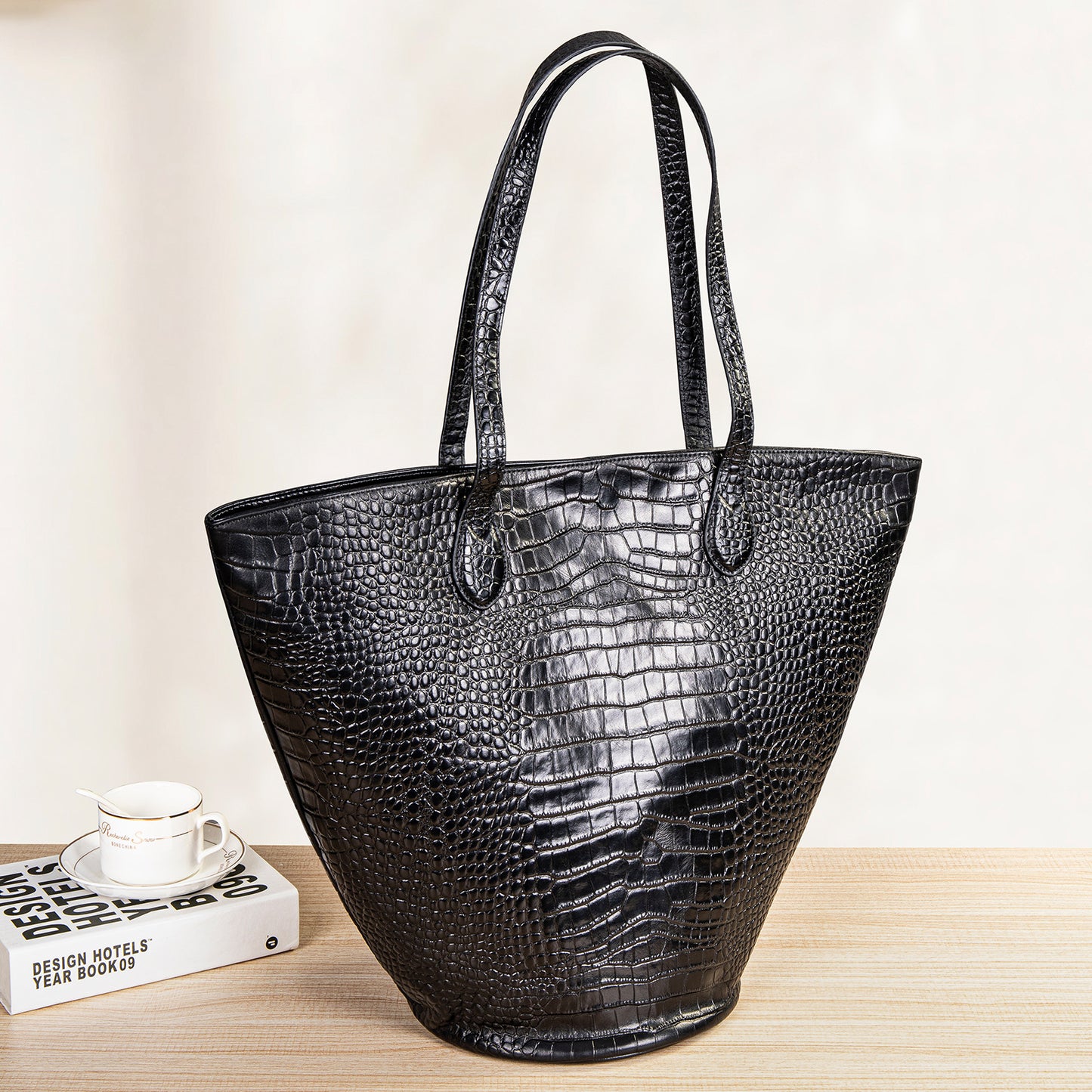 Crocodile Pattern Women's Tote Large Capacity Cylinder Advanced Sense