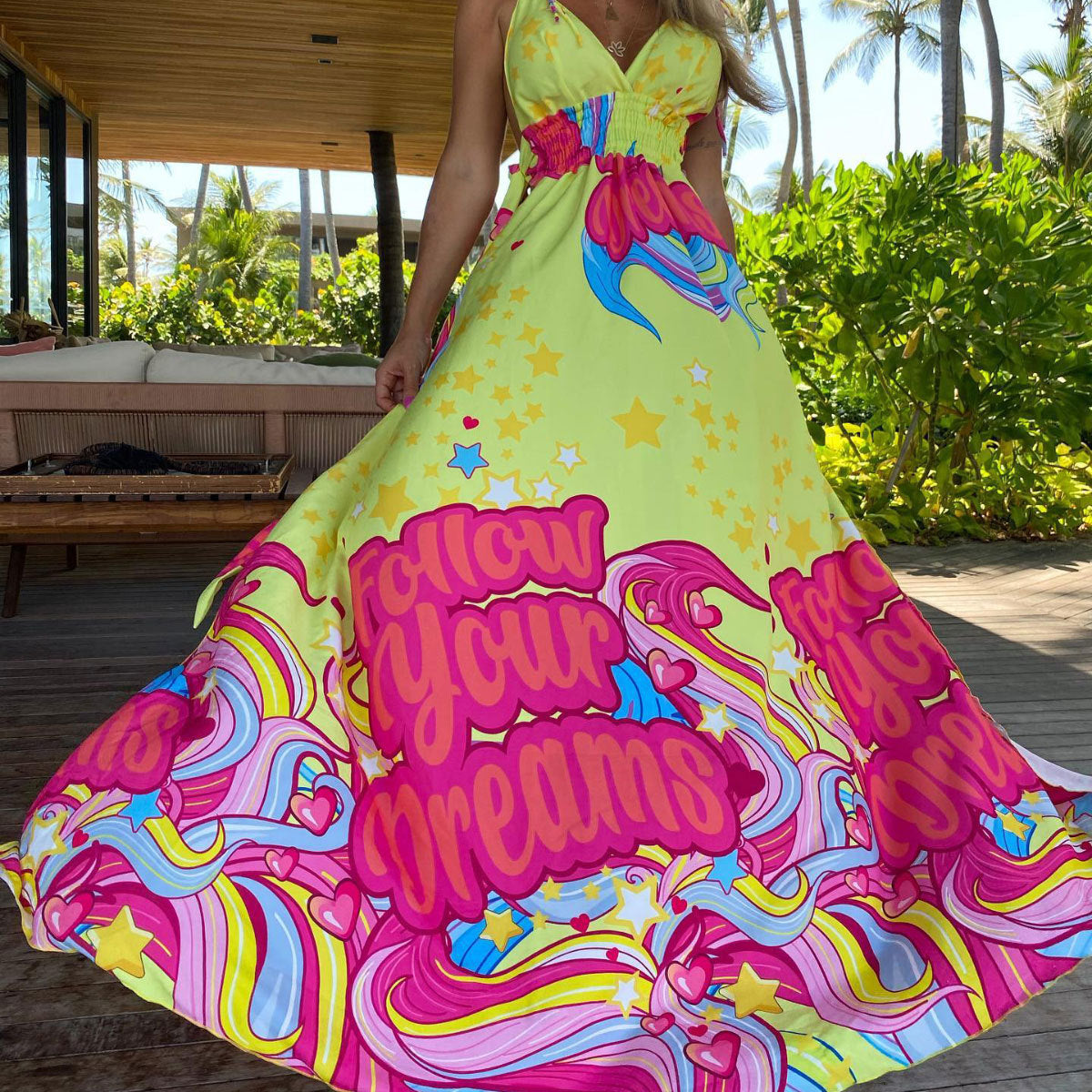 Vestido largo estampado rojo de cintura alta con tirantes para mujer