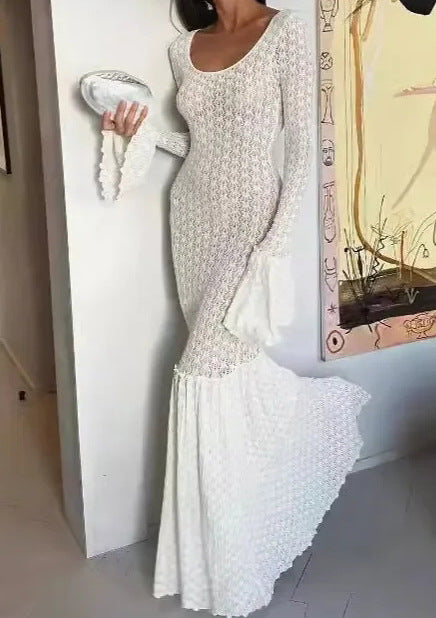 Vestido ajustado hueco con mangas acampanadas blancas a la moda para mujer