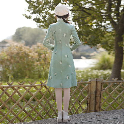 Robe mi-longue en laine brodée avec col en fourrure chaude, Cheongsam améliorée, robe trapèze améliorée, nouvelle collection automne et hiver