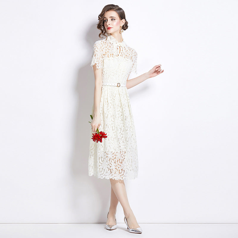 Lace Embroidery Waist Slimming Dress