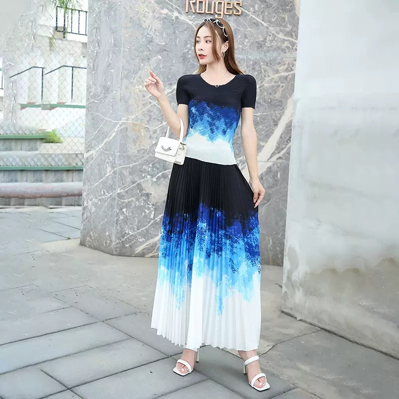 Long Skirt Pleated Temperament And Beautiful Gradient Color Two-piece Set