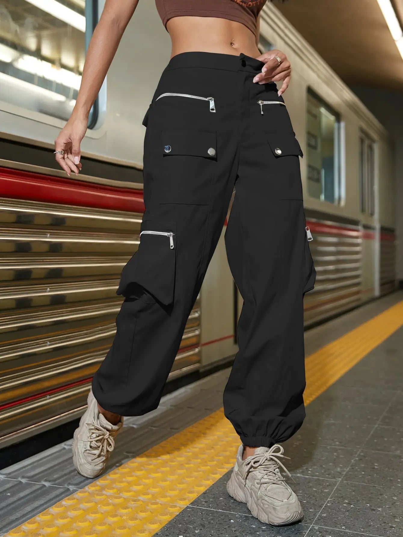 2023 Fashion Hip Hop Street Flap Pocket Solid Zipper Detail Elastic Waist Back Cargo Pants Casual  Joggers Trousers