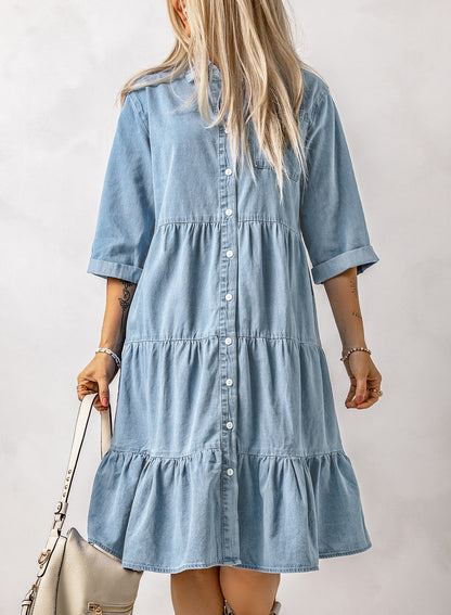 Robe midi boutonnée en denim à volants bleu ciel